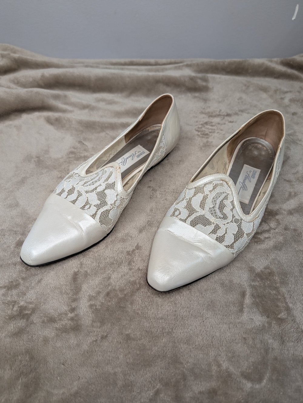 Majik By Amalfi Ivory Lace Leather Pointed Toe Bridal Mules Cottage Core Sz10B